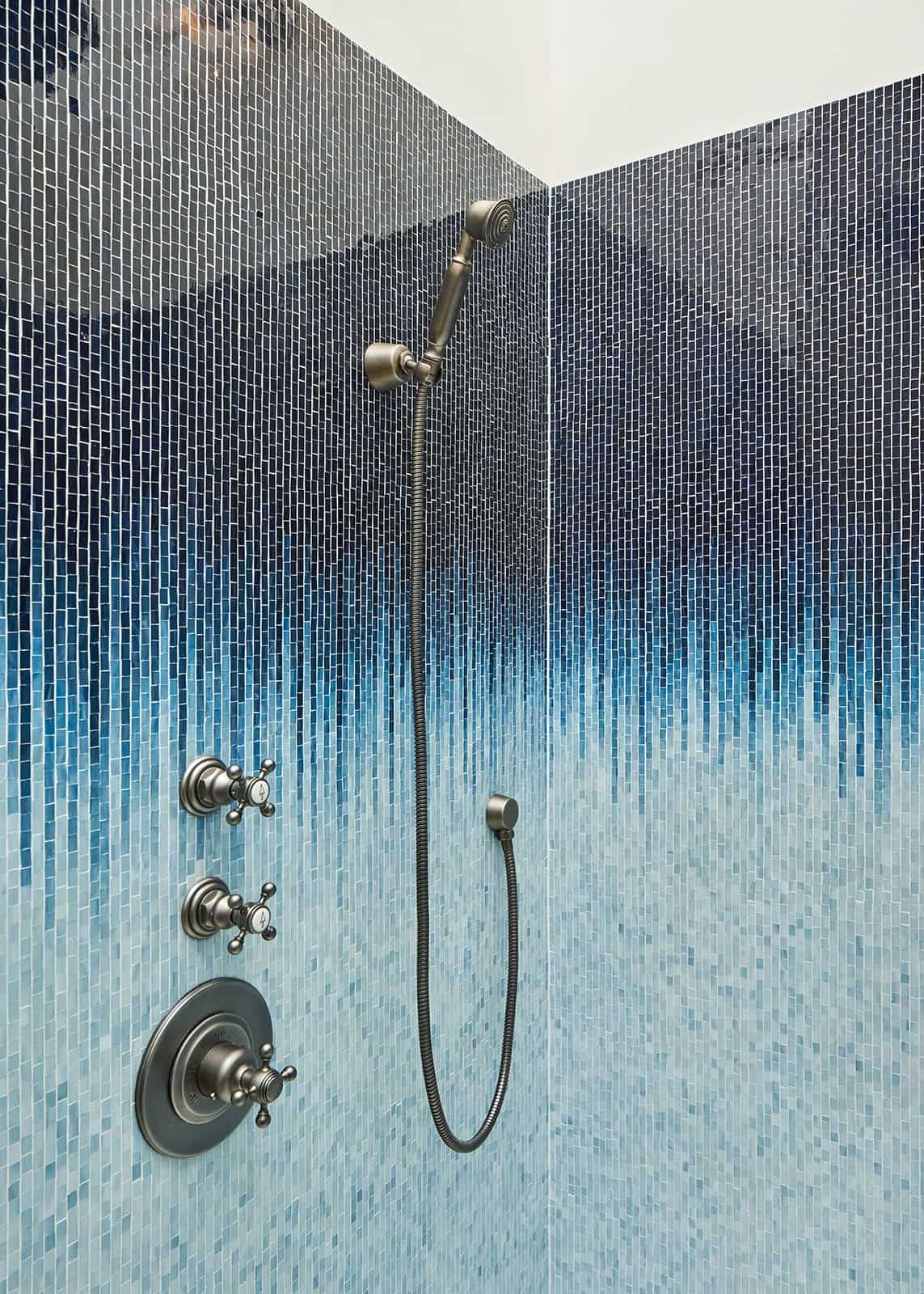 blue-elegance-vanity-mosaic-wall